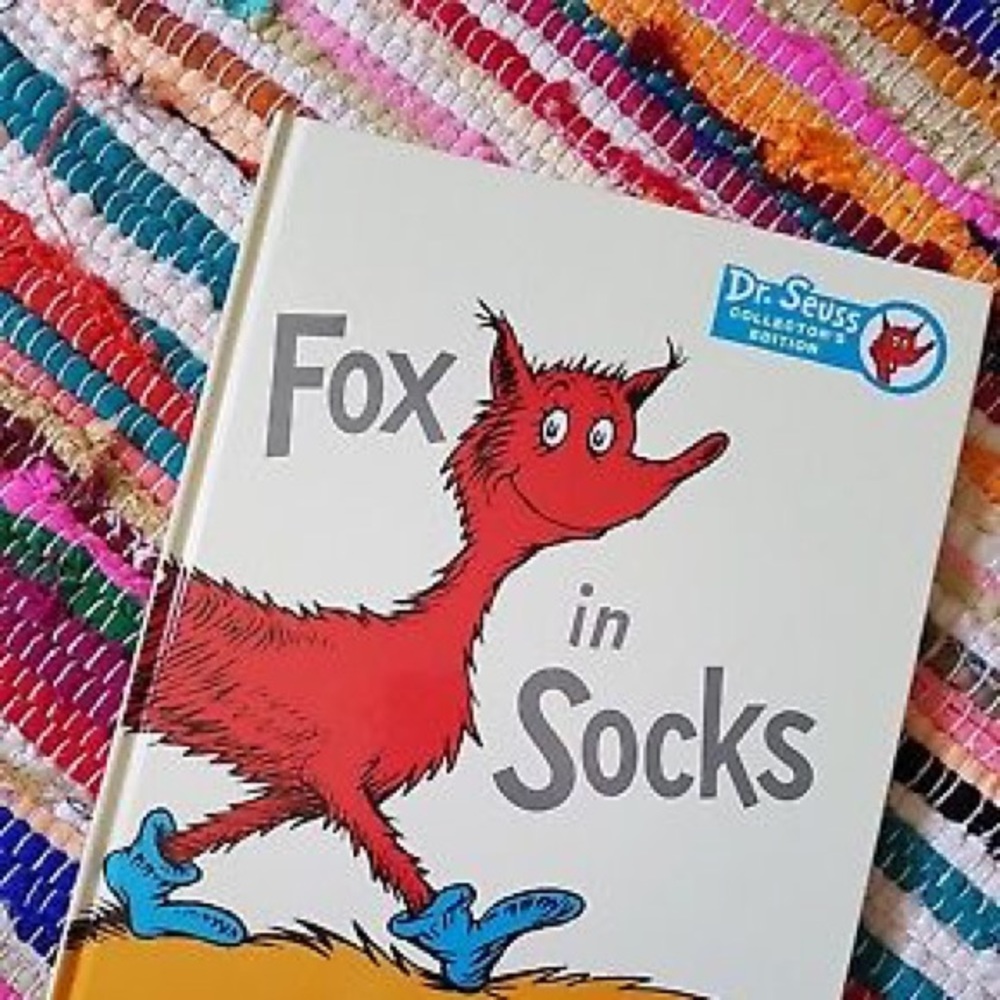 4books Fox in Socks by Dr. Seuss The giraffe